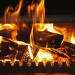 Un feu de cheminée pour ne pas avoir froid chez vous cet hiver