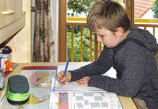 Aménager le coin bureau des enfants