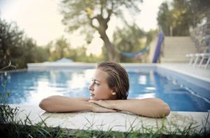 Préparez la piscine pour l’été