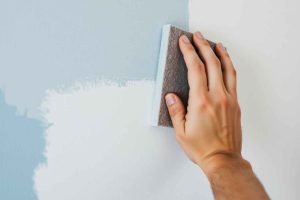Quel papier de verre utiliser pour poncer un mur ?