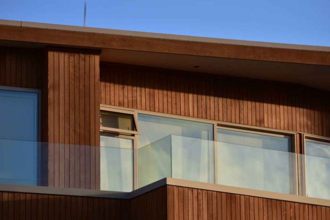 Pourquoi installer un garde-corps en verre