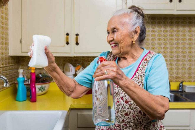 Astuces de grand-mère pour nettoyer vos éponges