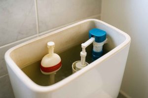 Comment choisir le bon mécanisme de chasse d’eau ?